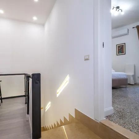 Pantheon Charming By Varental * روما