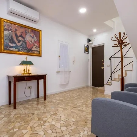 Pantheon Charming By Varental