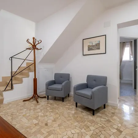 Pantheon Charming By Varental شقة روما